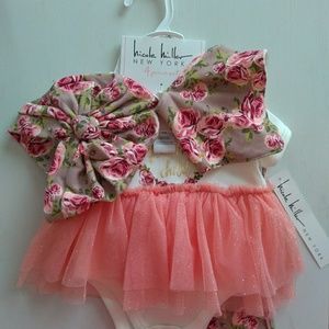 NWT 4 piece 0-3 months baby girl outfit